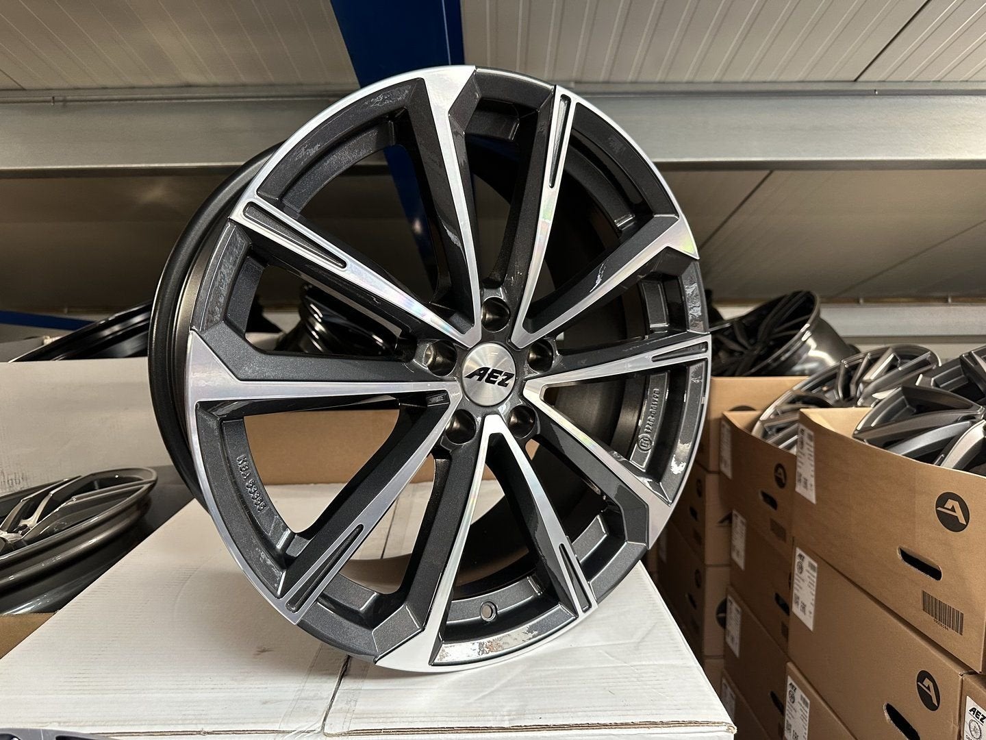 Nieuw 18inch VW Audi Seat BMW Skoda AEZ Style Velgen! 5x112, 18 inch, -, -, Banden en Velgen