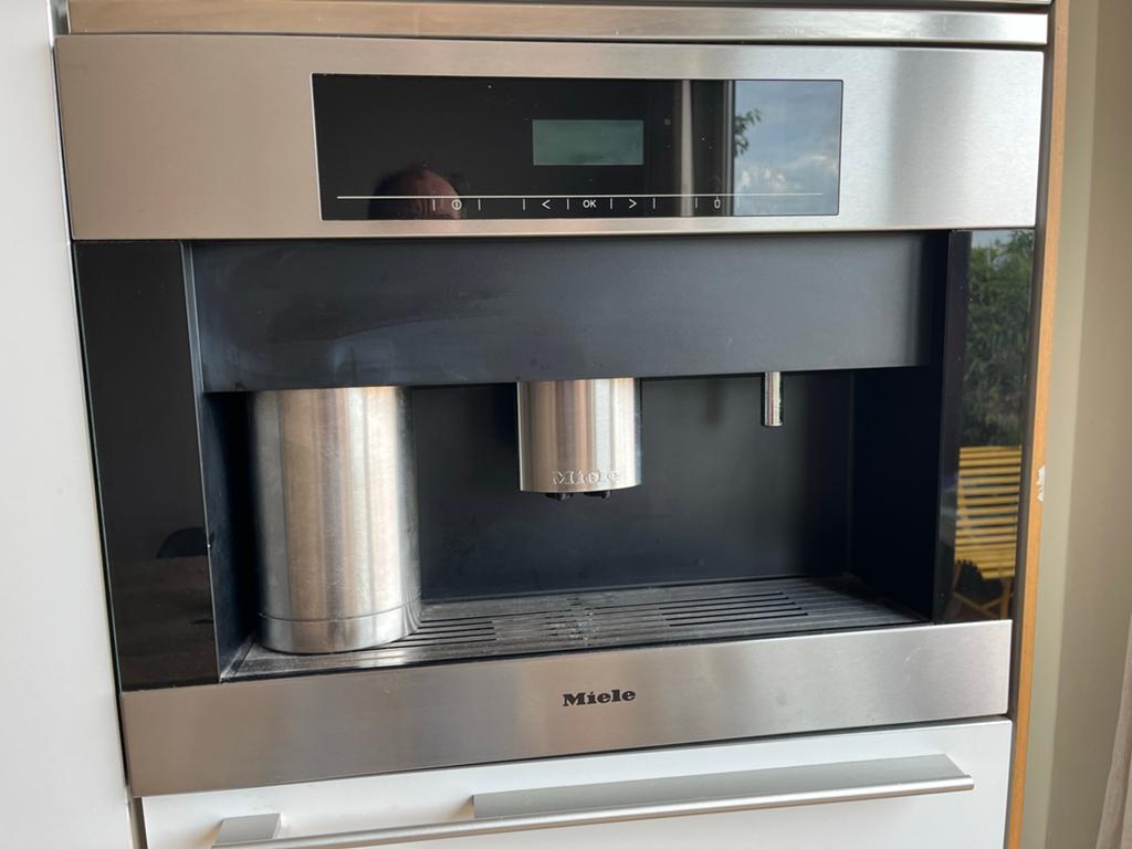 Miele Inbouw Koffiezetapparaat - Perfecte Koffiebeleving, Witgoed en Apparatuur, Koffiezetapparaten, Gebruikt, 10 kopjes of meer