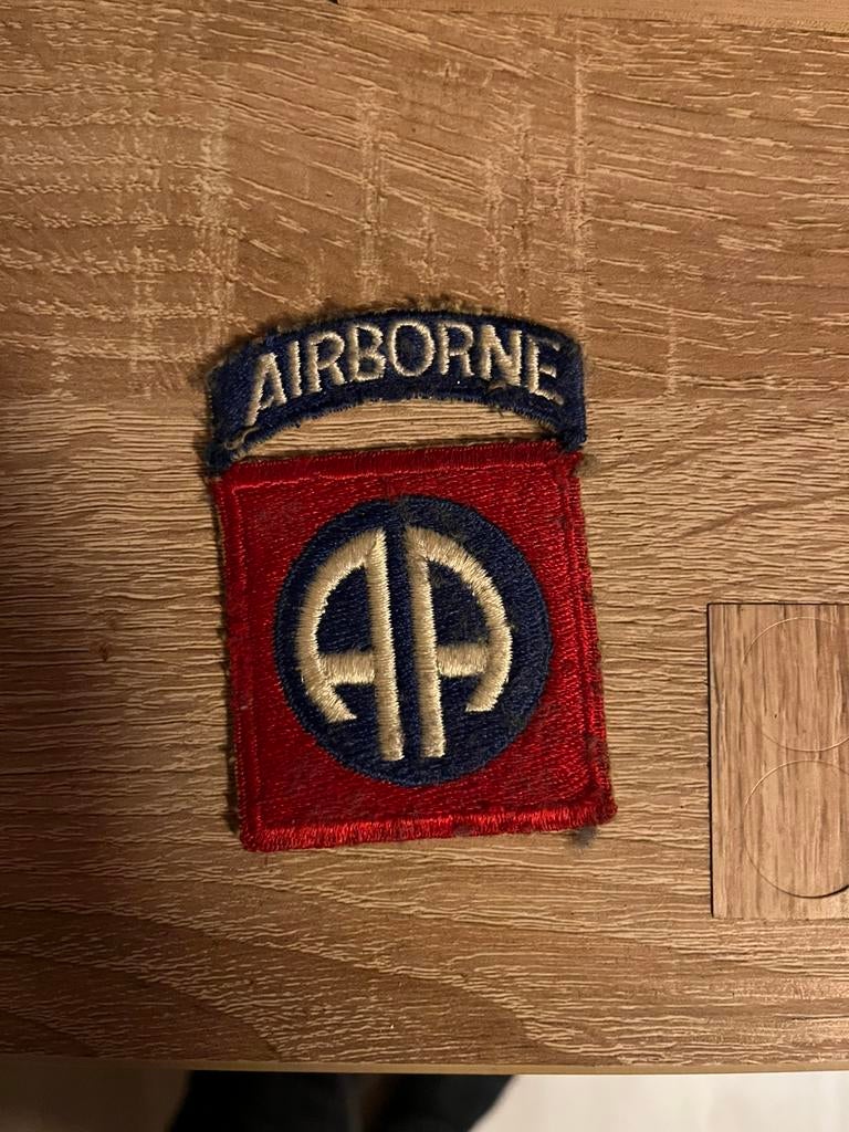 82nd airborne logo origineel 1945, Ophalen of Verzenden, Amerika, Embleem of Badge
