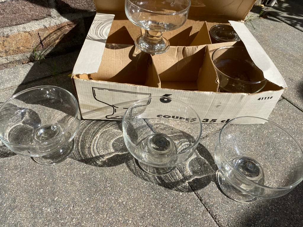 6 ijsglazen/coupe 35 CL NIEUW, Ophalen of Verzenden, Zo goed als nieuw, Overige typen