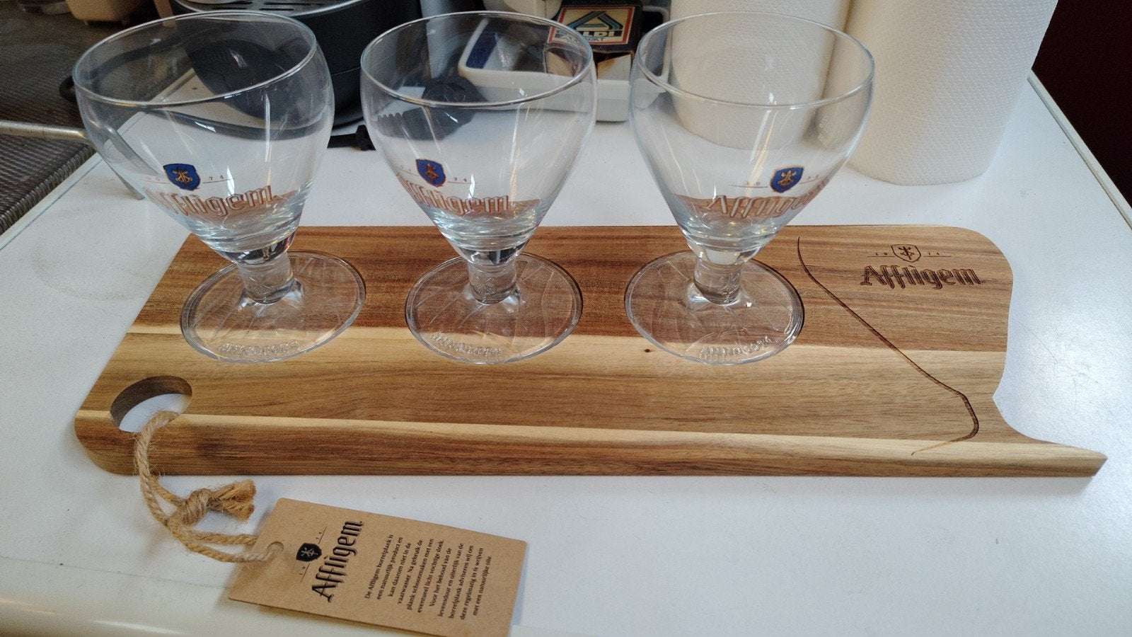 NIEUW AFFLIGEM PROEFGLAZEN MET BIJPASSENDE PLANK!, Verzamelen, Biermerken, Ophalen of Verzenden, Nieuw, Overige merken