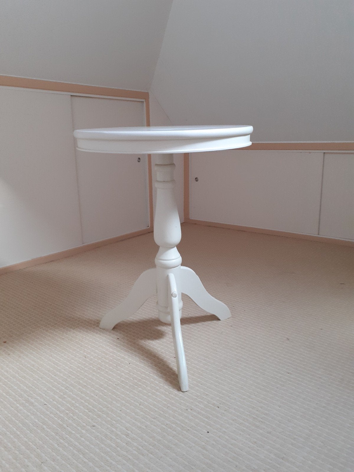 wijntafel wit, Ophalen, Rond, 75 cm of meer, 60 cm of meer