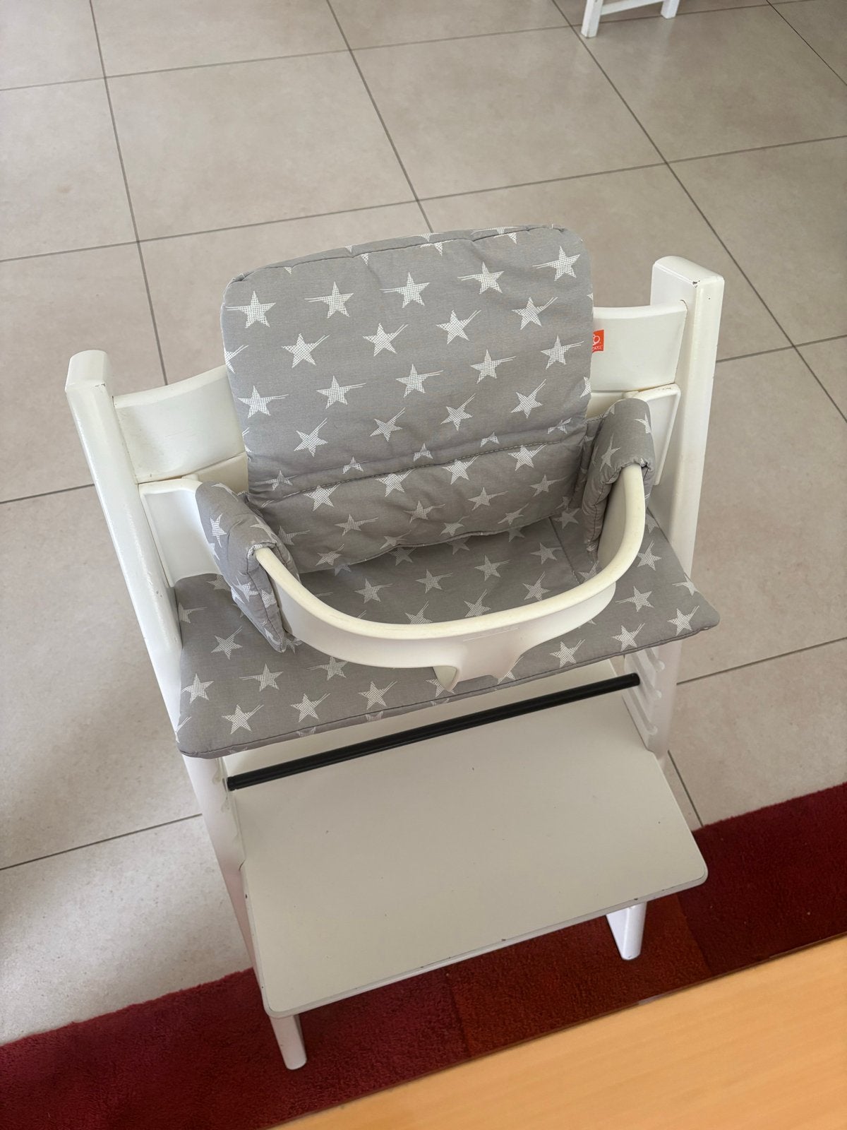 Stokke Tripp Trapp meegroeistoel met baby set en kussen, Ophalen of Verzenden, Gebruikt, Meegroeistoel, Aanschuifbaar