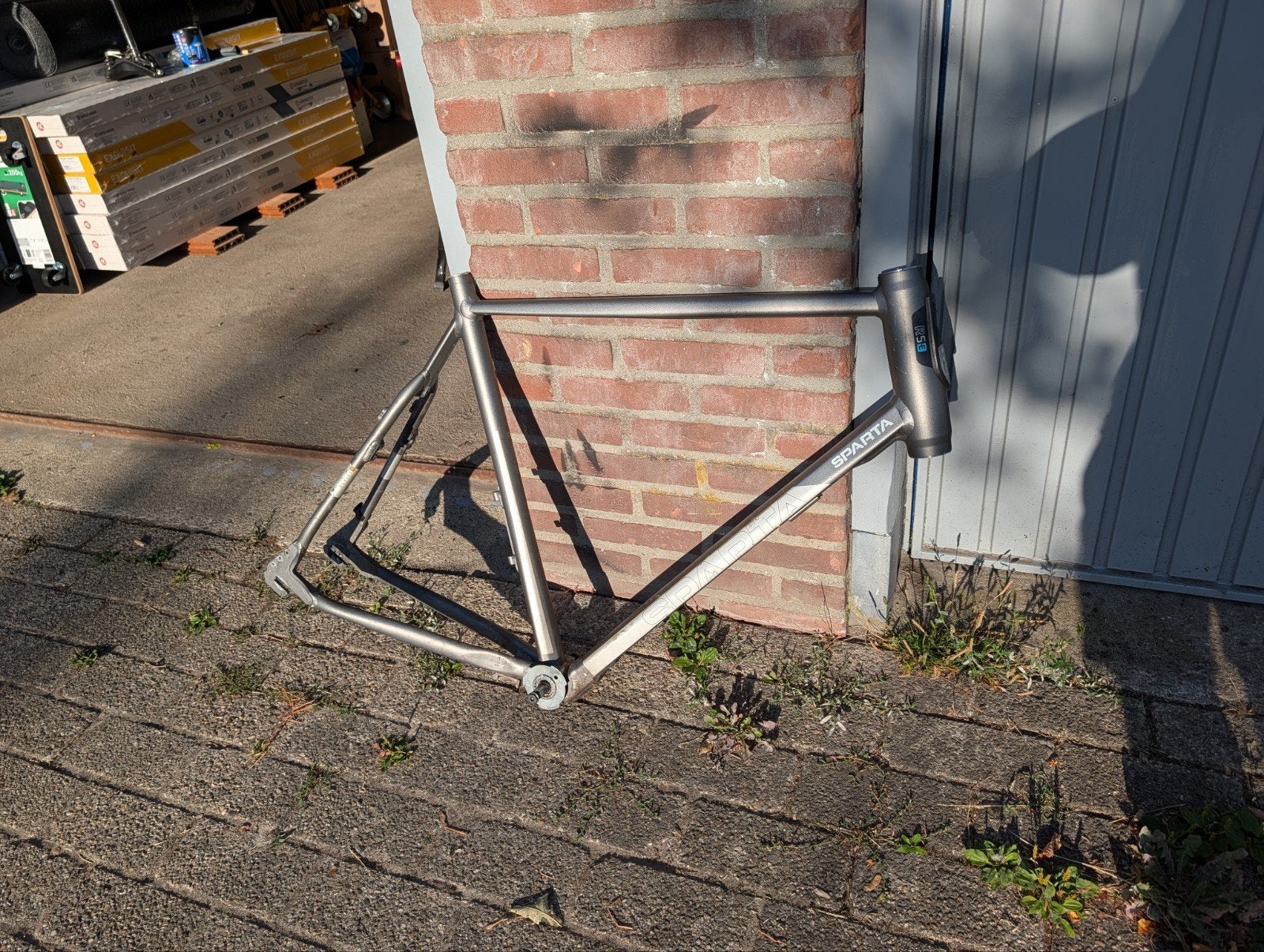 Diverse fietsonderdelen: frame, zadel, stuur, banden, etc., Fietsen en Brommers, Fietsonderdelen, Ophalen, Sparta, XLC, Gebruikt