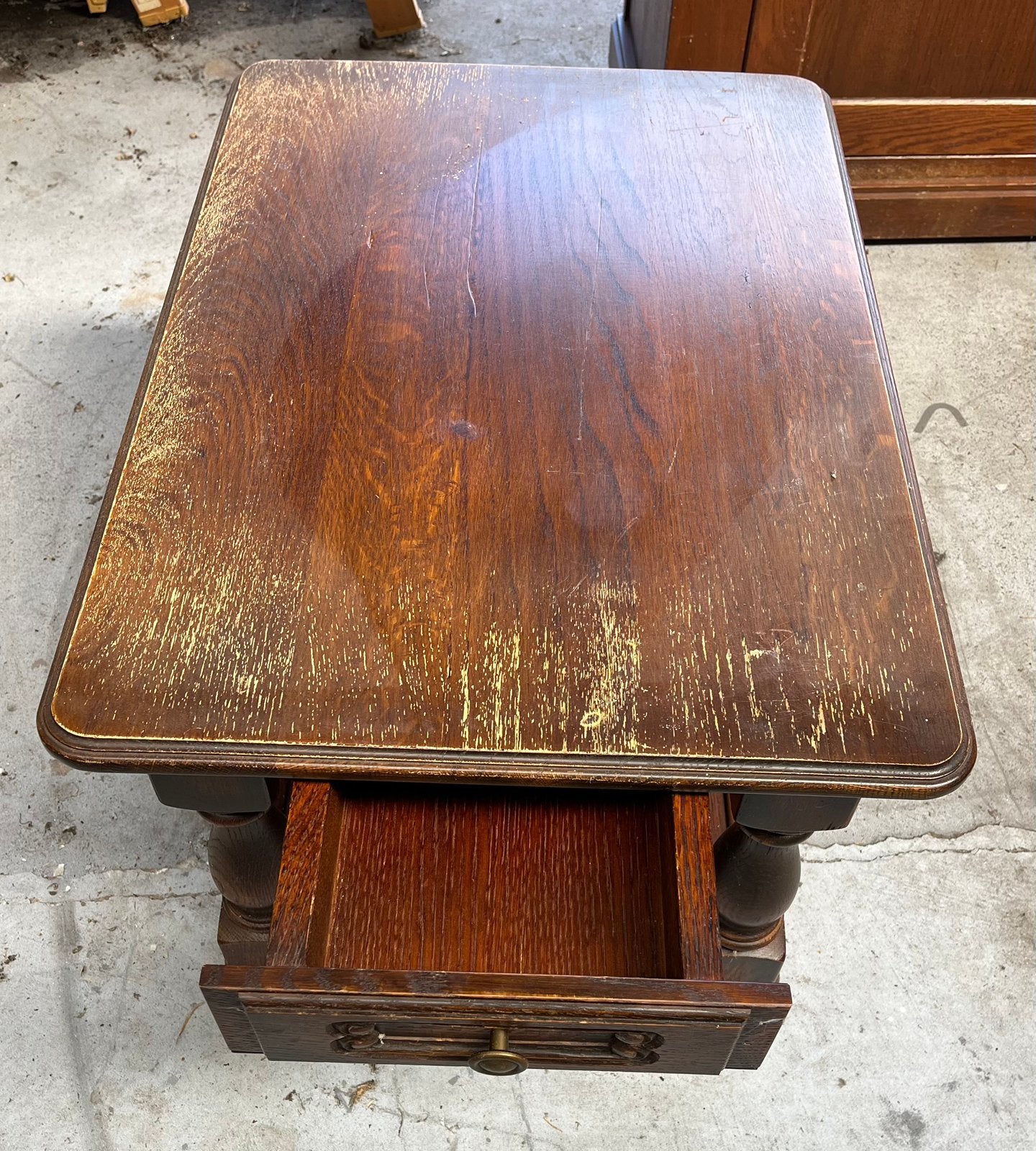 Salontafeltje-bijzettafel, Ophalen