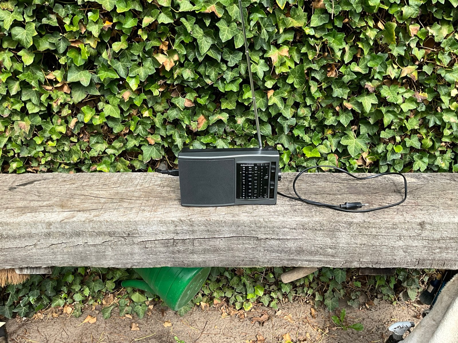 Grundig Prima Boy 75 K Radio - Mist batterijklepje, Ophalen of Verzenden, Gebruikt, Radio
