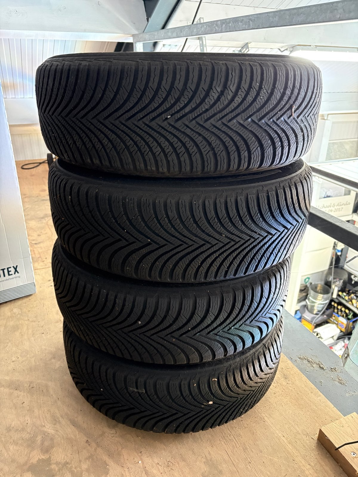 4 Michelin winterbanden 205/60 R16 voor Ford Transit, Auto-onderdelen, Banden en Velgen, 16 inch, Banden en Velgen, Bestelwagen