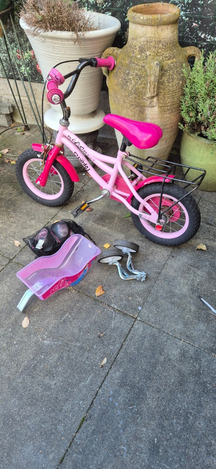Roze kinderfiets Pinky 12 inch met zijwieltjes, Terugtraprem, Zijwieltjes, Gebruikt, Ophalen of Verzenden