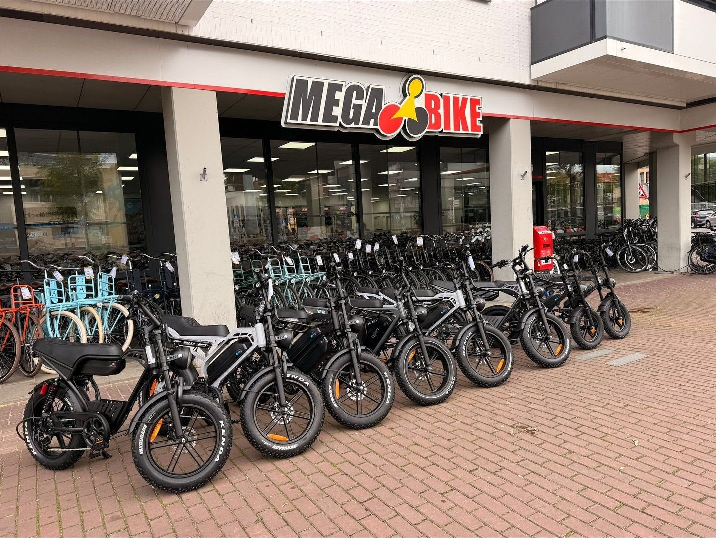 GROOT ASSORTIMENT FATBIKES BIJ MEGA BIKE DORDRECHT