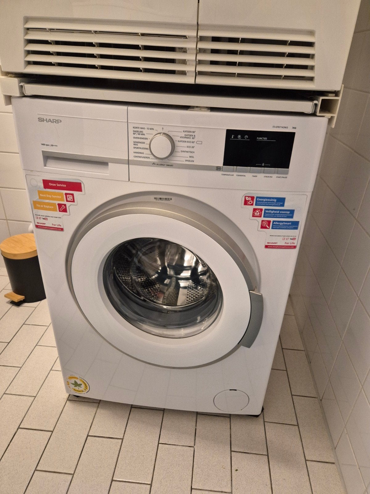 Sharp Wasmachine, Ophalen, Gebruikt, 85 tot 90 cm, 1200 tot 1600 toeren