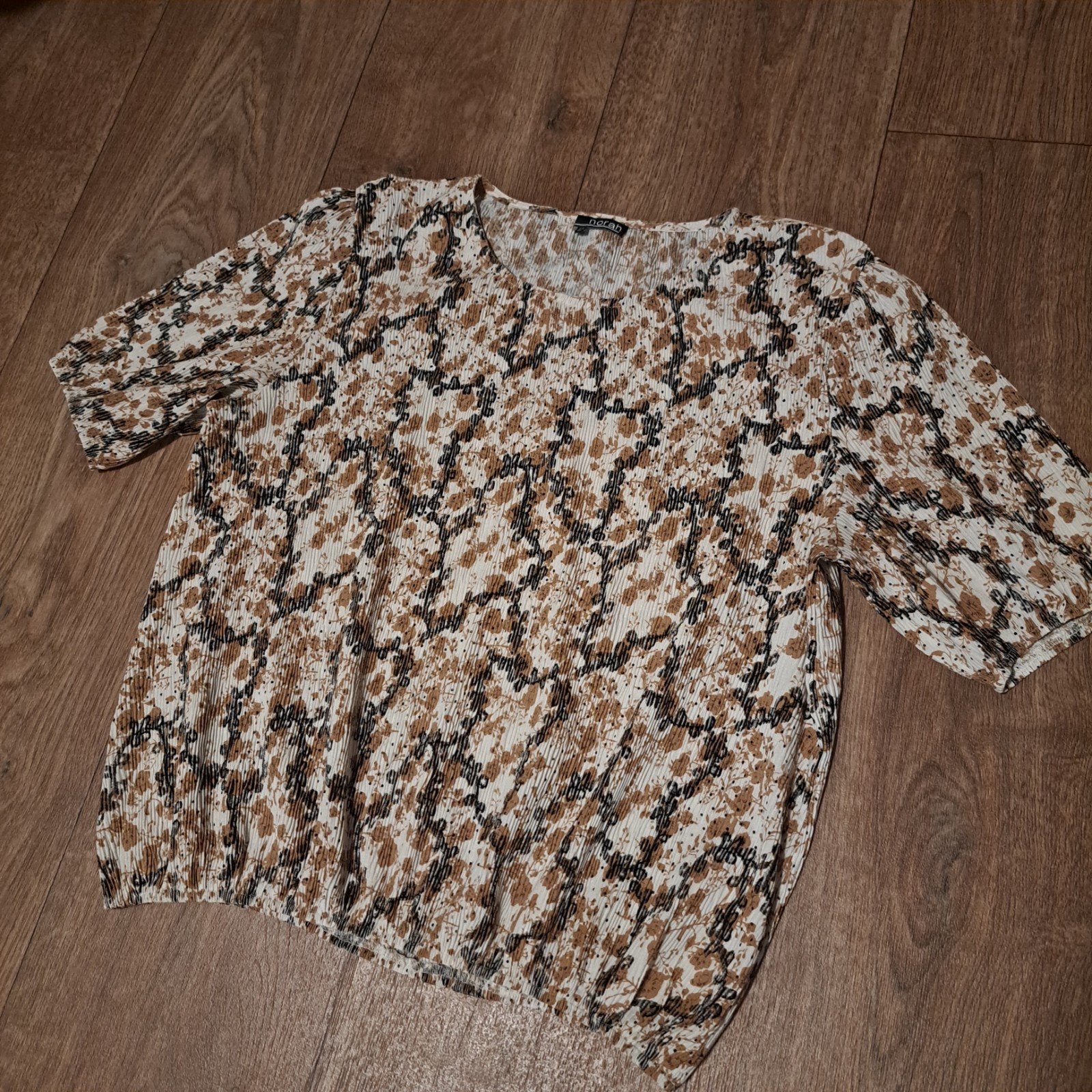 Norah shirt mt. XL, Bruin, Maat 46/48 (XL) of groter, Ophalen of Verzenden, Zo goed als nieuw