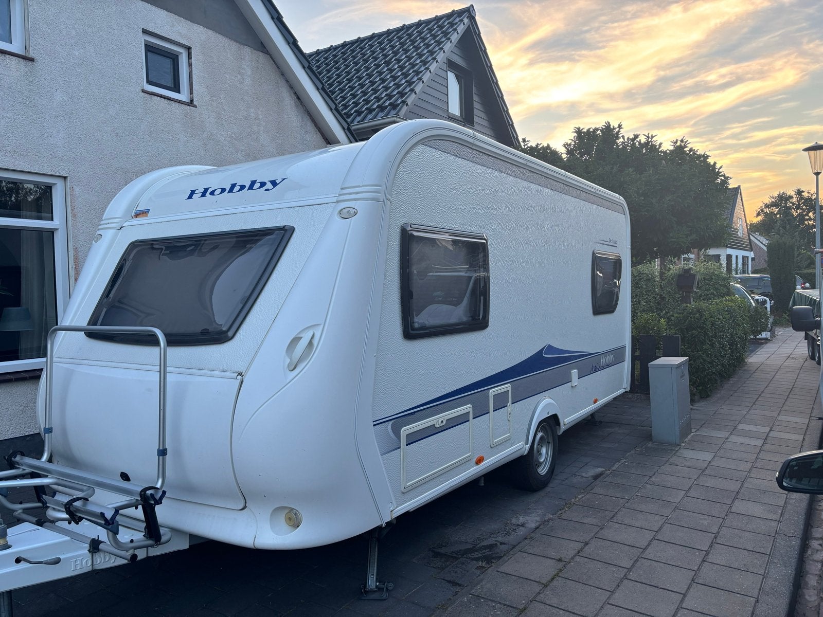 Hobby De Luxe Caravan 455UF (2010), Rondzit, Hobby, Omvormbare zithoek, Particulier