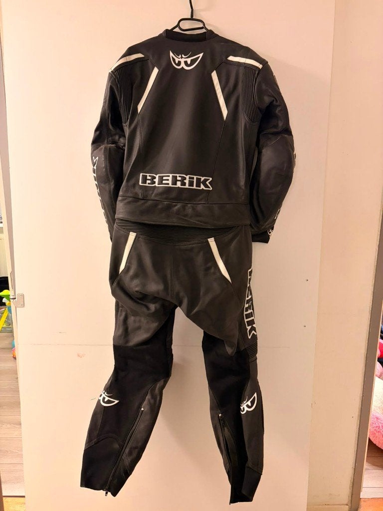 Diverse motorkleding Berik Rev'it, Motoren, Kleding | Motorkleding, Ophalen, Berik, Tweedehands, Heren