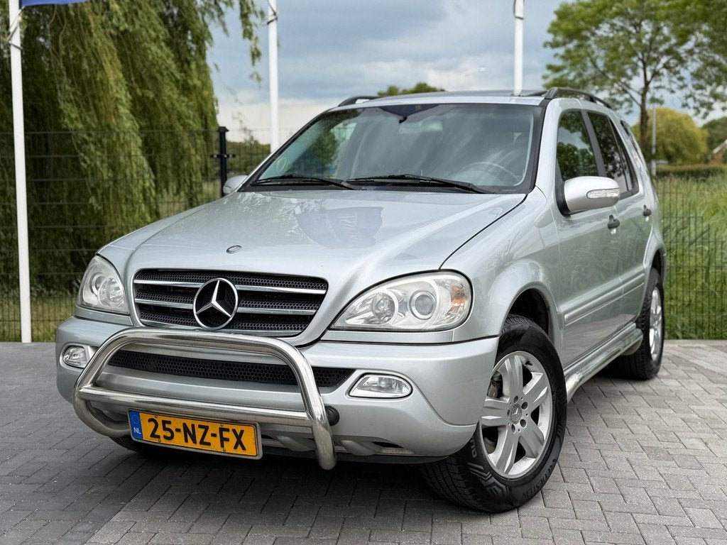 Mercedes-Benz M-klasse 270 CDI AUT / CRUISE / CLIMA / LEDER, Auto's, Mercedes-Benz, Automaat, Gebruikt, Zwart, 255 €/maand