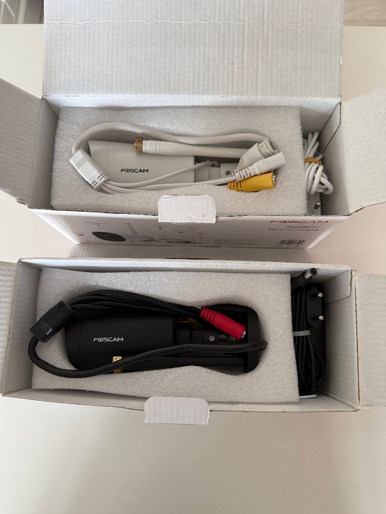 2 x Foscam F19912P Wifi Camera ( Outdoor ), Audio, Tv en Foto, Ophalen of Verzenden, Zo goed als nieuw, Buitencamera