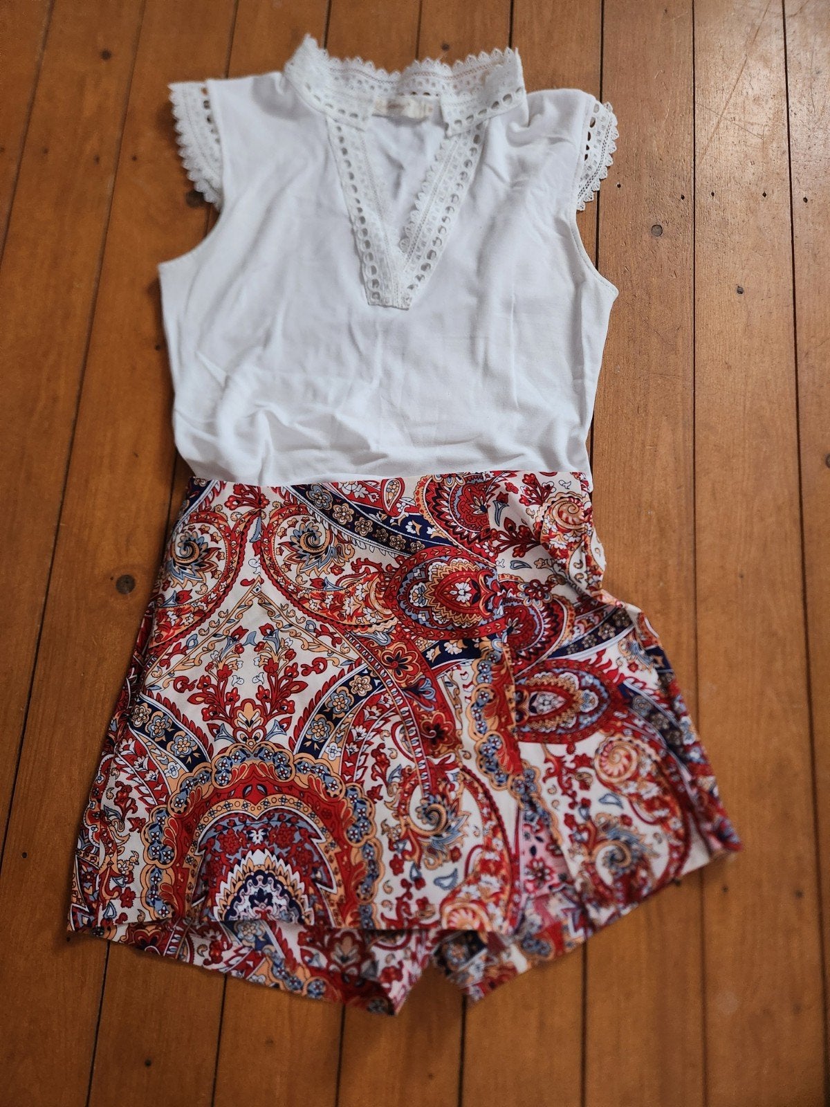 Broekrok met motief en wit shirt, maat 36 (Shein), Meerkleurig, Ophalen of Verzenden, Maat 36 (S), Gedragen