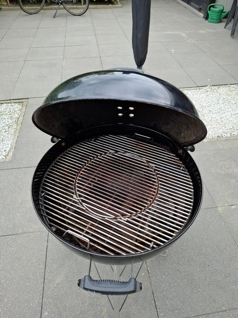 Weber master touche 57 cm, Tuin en Terras, Houtskoolbarbecues, Ophalen
