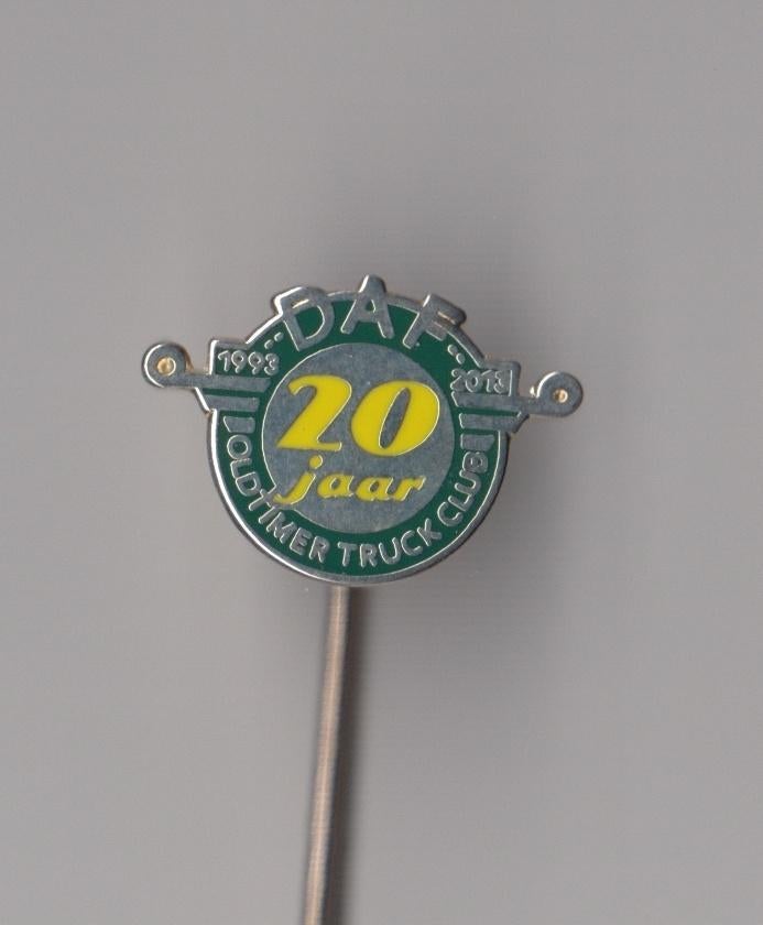 DAF 2013 Oldtimer Vrachtwagen Truck club zilverkleur speldje, Gebruikt, Niet vindbaar, Niet vindbaar, Speldje of Pin