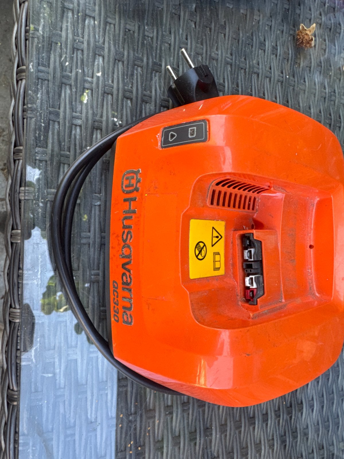 Husqvarna GC330 grasmaaier met defect, Ophalen of Verzenden, Gebruikt, Elektrische grasmaaier