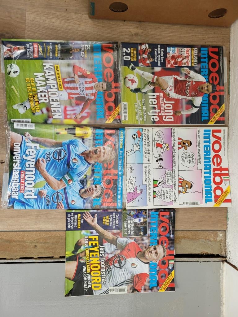 Voetbal International Tijdschriften - Diverse Uitgaven, Boeken, Tijdschriften en Kranten, Ophalen of Verzenden, Gelezen, Sport en Vrije tijd