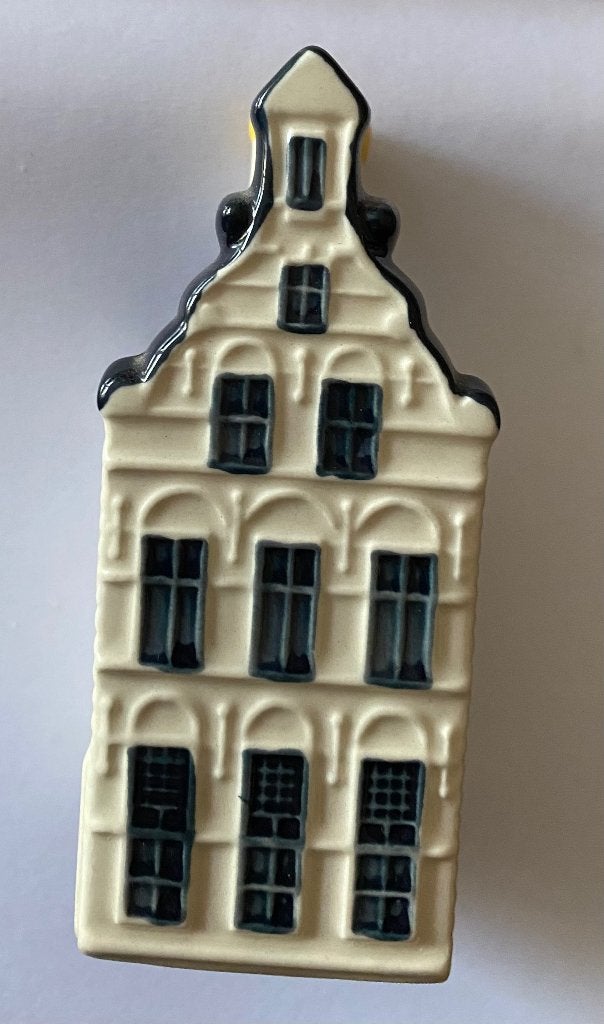 KLM 25: Spieringstraat 1-3 Gouda, Verzenden, Zo goed als nieuw, 21 t/m 40