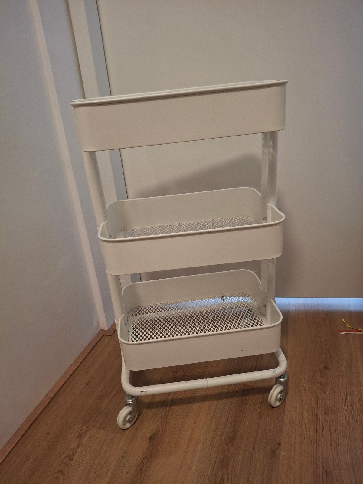 wit Raskog rol karretje ikea, Ophalen, Gebruikt