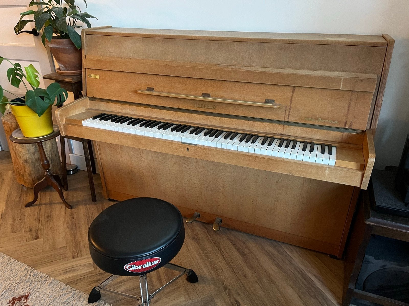 Gratis af te halen: gebruikte piano in goede staat!, Ophalen, Gebruikt, Bruin, Piano