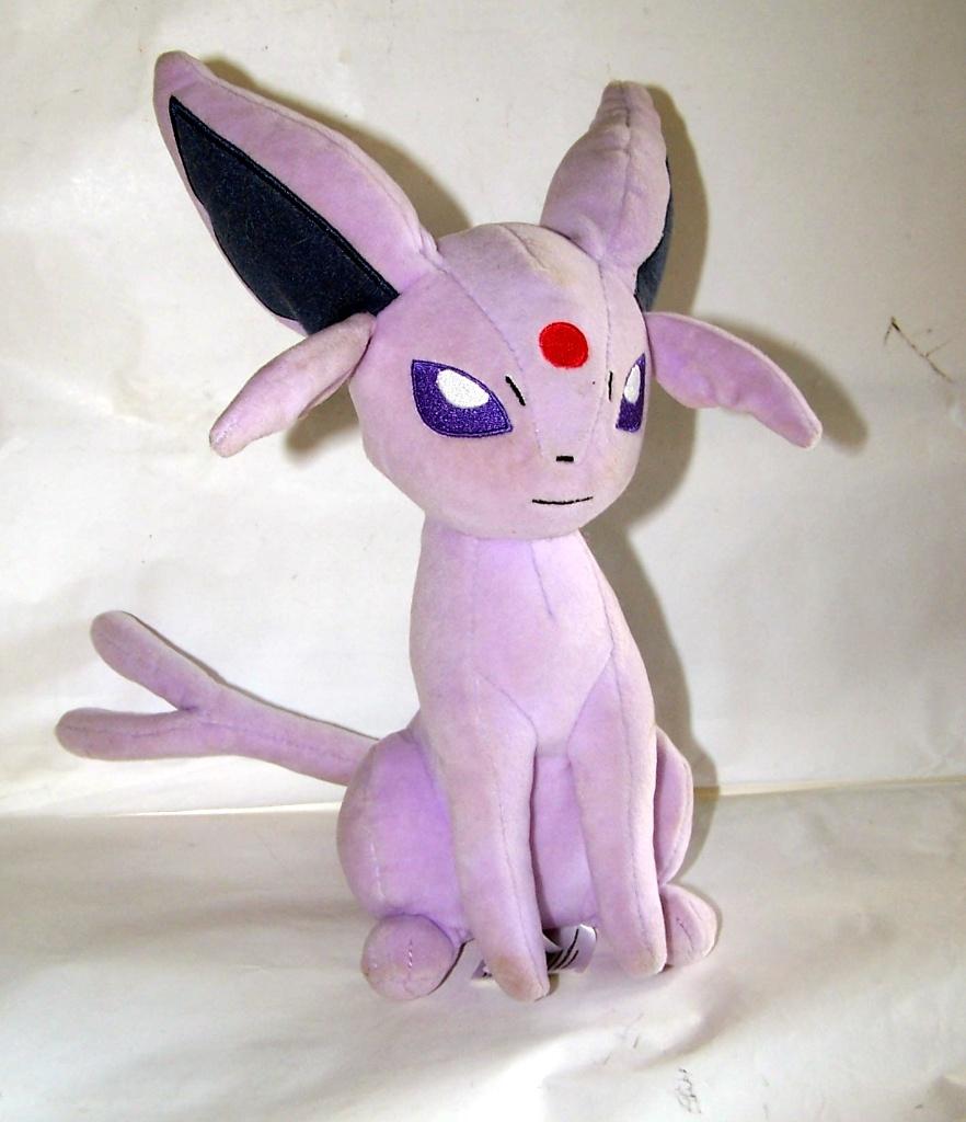 Originele Pokèmon knuffel Espeon. Nieuwstaat., Verzamelen, Poppetjes en Figuurtjes, Ophalen of Verzenden, Zo goed als nieuw