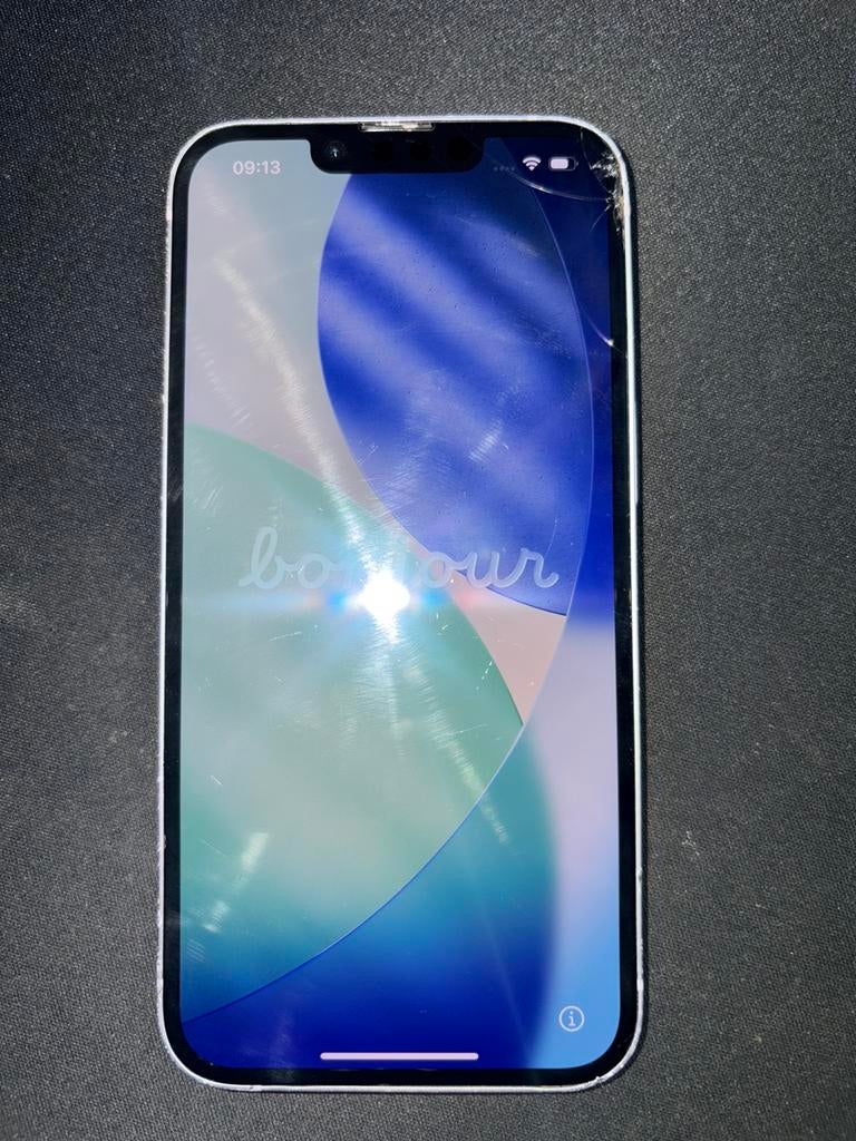 Iphone 14, Ophalen of Verzenden, Zo goed als nieuw, Paars