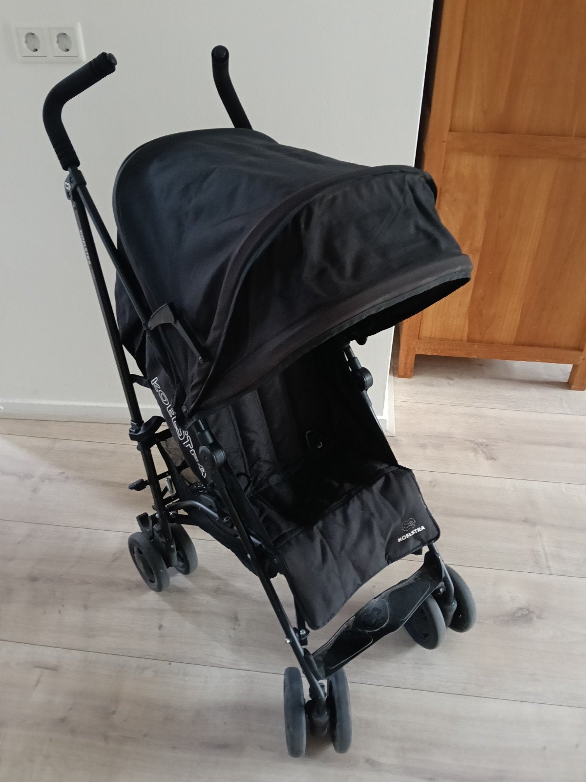 koelstra buggy (ler op sluiting zitje mist), Ophalen, Gebruikt, Koelstra
