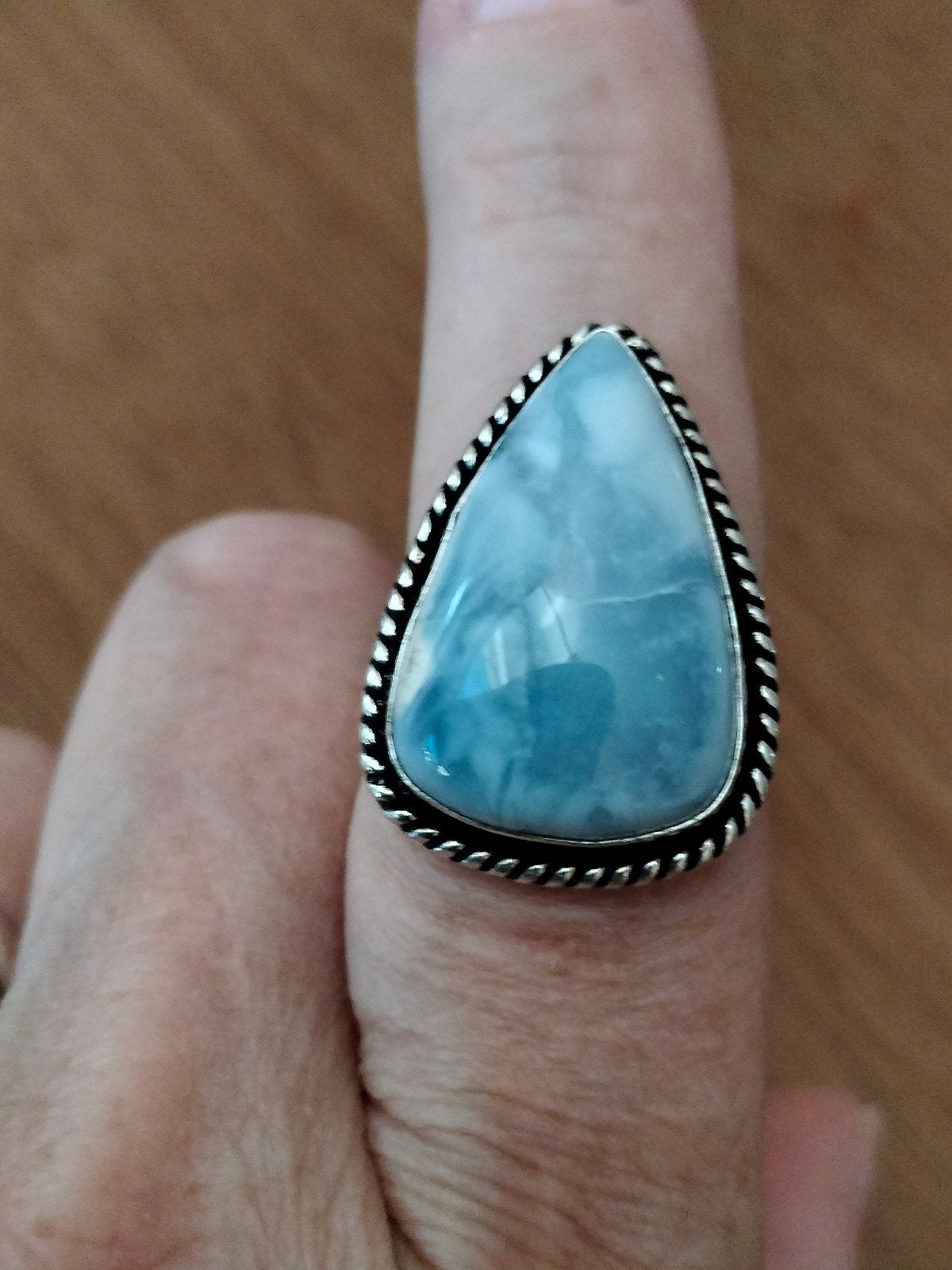 Zilveren ring met larimar maat 18, 18 tot 19, Nieuw, Met edelsteen, Dame