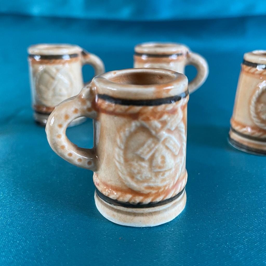 Vintage mini bierpul  met molen reliëf – Set van 5, Ophalen of Verzenden, Zo goed als nieuw, Pul(len), Overige merken