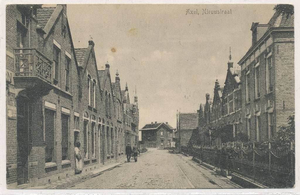 Axel - Nieuwstraat (2)  1921, Verzamelen, Ansichtkaarten | Nederland, Ophalen of Verzenden, 1920 tot 1940, Gelopen, Zeeland