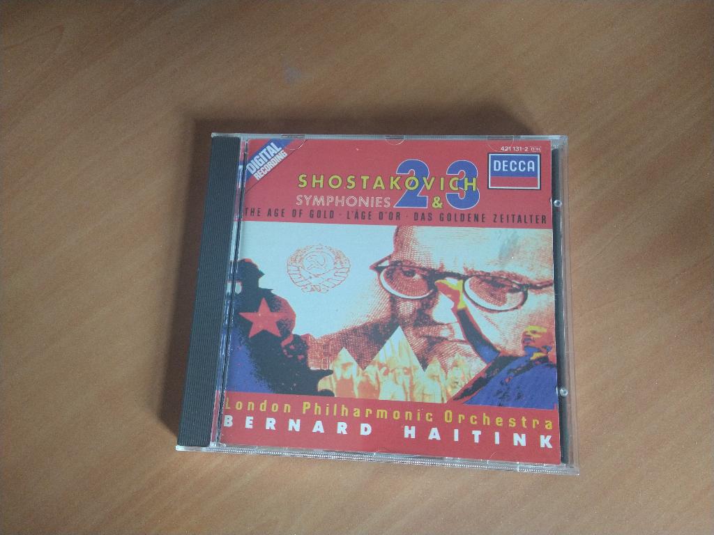 CD Shostakovich. Symphonies 2 & 3. The Age Of Gold, Ophalen of Verzenden, Classicisme, Zo goed als nieuw, Kamermuziek