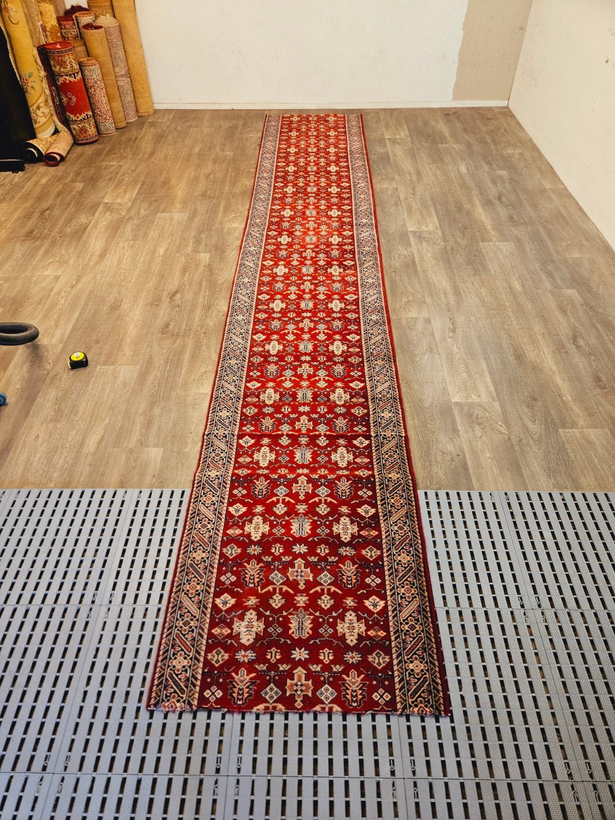 Perzische Loper. Prachtige kleuren en patronen! Weg = Weg!, Perzisch, 200 cm of meer, Zo goed als nieuw, Rechthoekig
