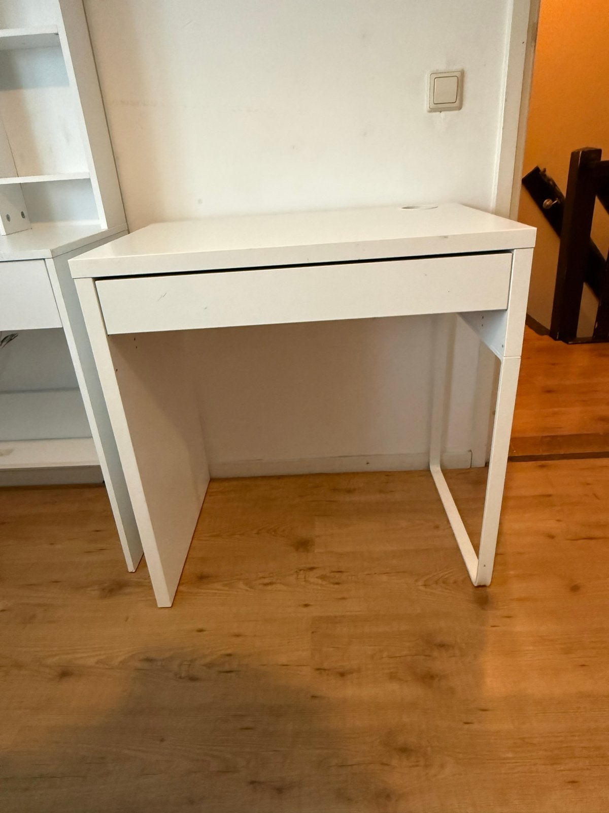 IKEA Micke bureau - Wit - 73x50 cm, Ophalen, Gebruikt, Spaanplaat of MDF, IKEA