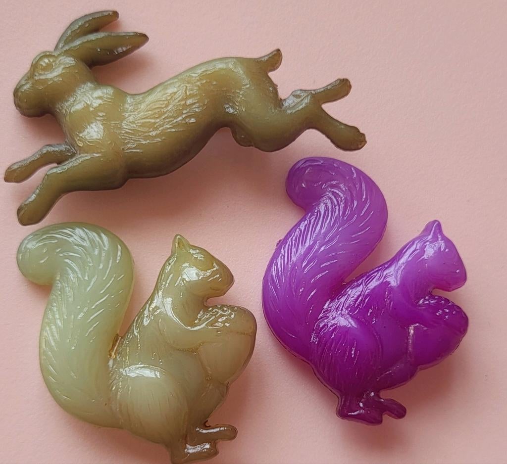 Unieke Set Vintage 'Novelty' Broches – Jaren '40/'50, Verzenden, Zo goed als nieuw, Overige kleuren, Overige materialen