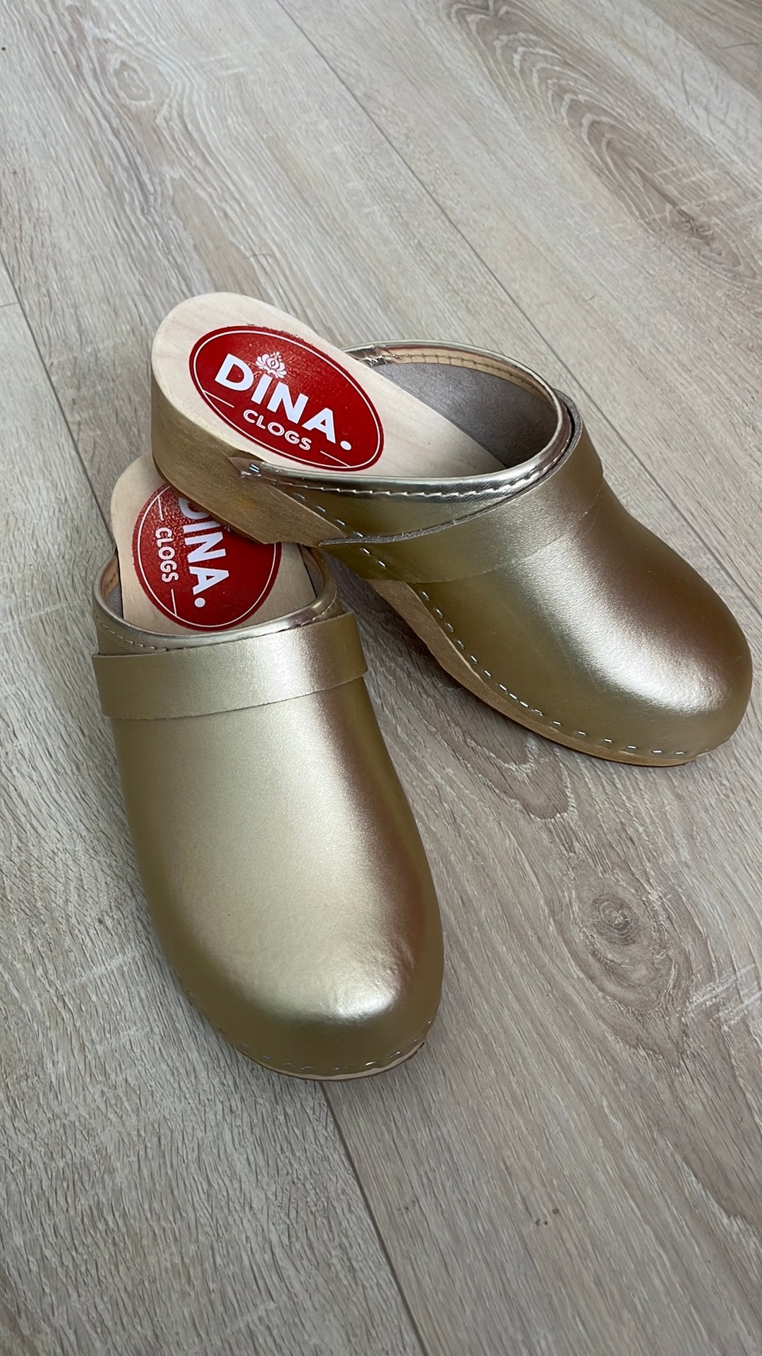 Dina clogs klompen medisch goud maat 39, Kleding | Dames, Schoenen, Overige kleuren, Ophalen of Verzenden, Zo goed als nieuw, Werkschoenen