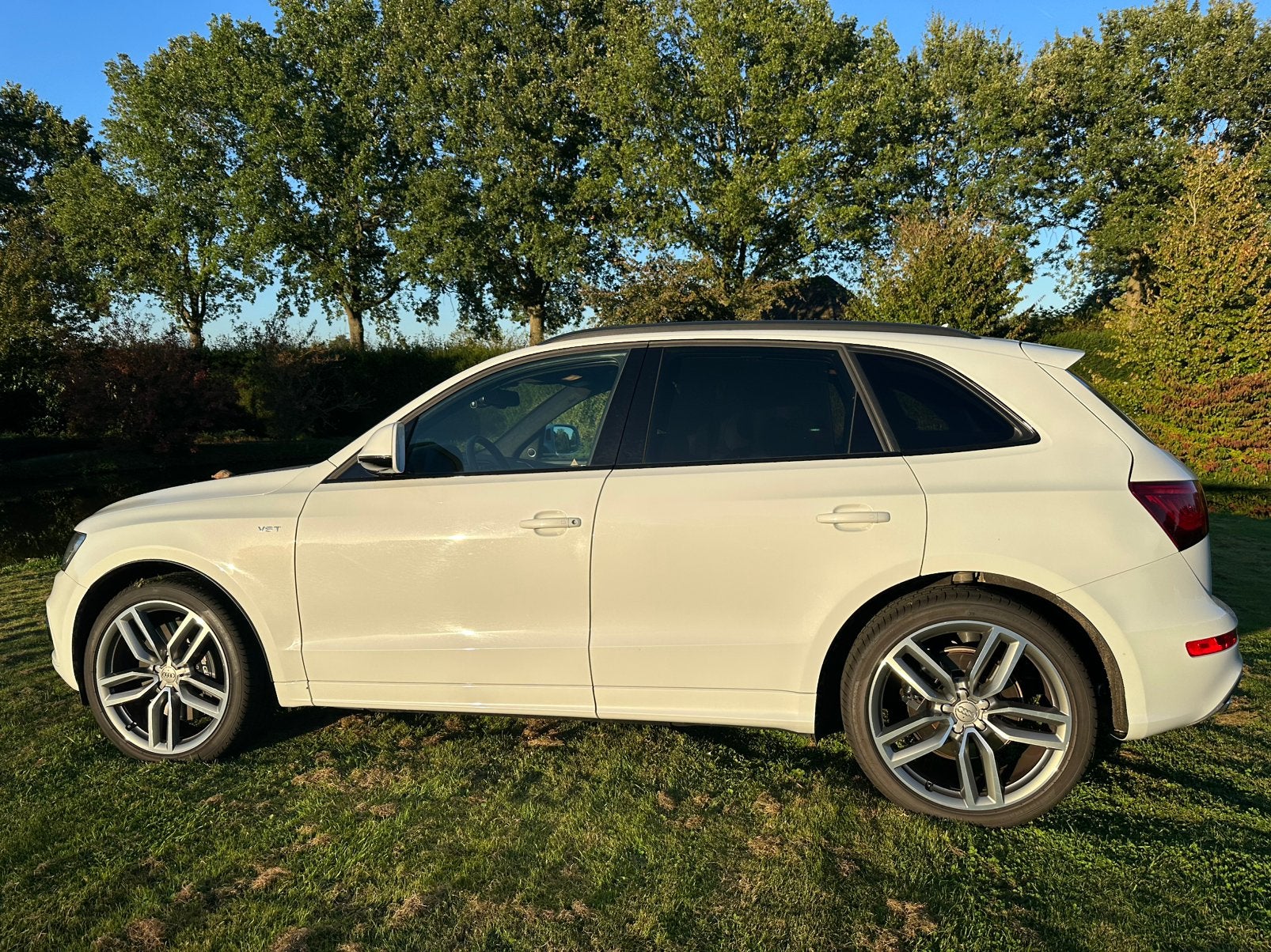 Audi SQ5 3.0 TDI Quattro Tiptronic 2015 Wit, Auto's, Automaat, 15 km/l, Zwart, 1905 kg
