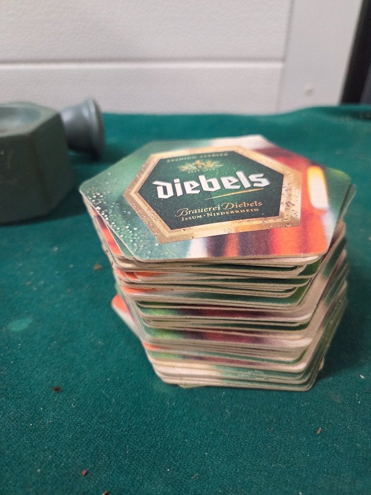 bierviltjes diebels 40 stuks, Ophalen of Verzenden, 'T Olde Gre-j, Info@toldegrej.nl, Endepoelstraat 20f Didam