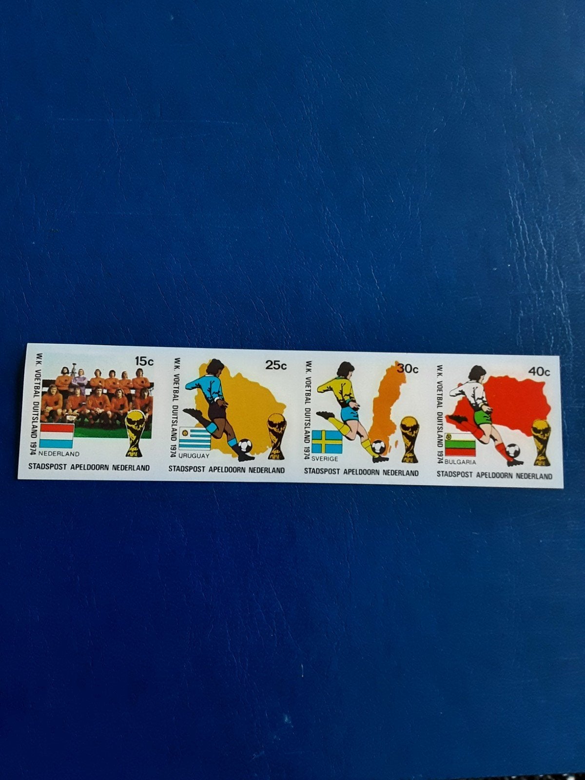 Stadspost Apeldoorn WK Voetbal 1974 Strip ongetand ( pf), Ophalen of Verzenden