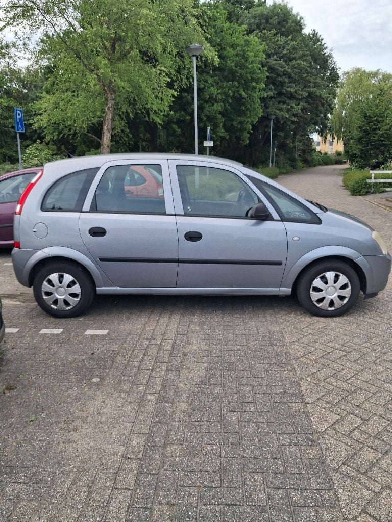 Te Koop Opel Meriva Essentia 1.4_16V 66kw 90pk, Voorwielaandrijving, 1330 kg, Stof, 4 cilinders