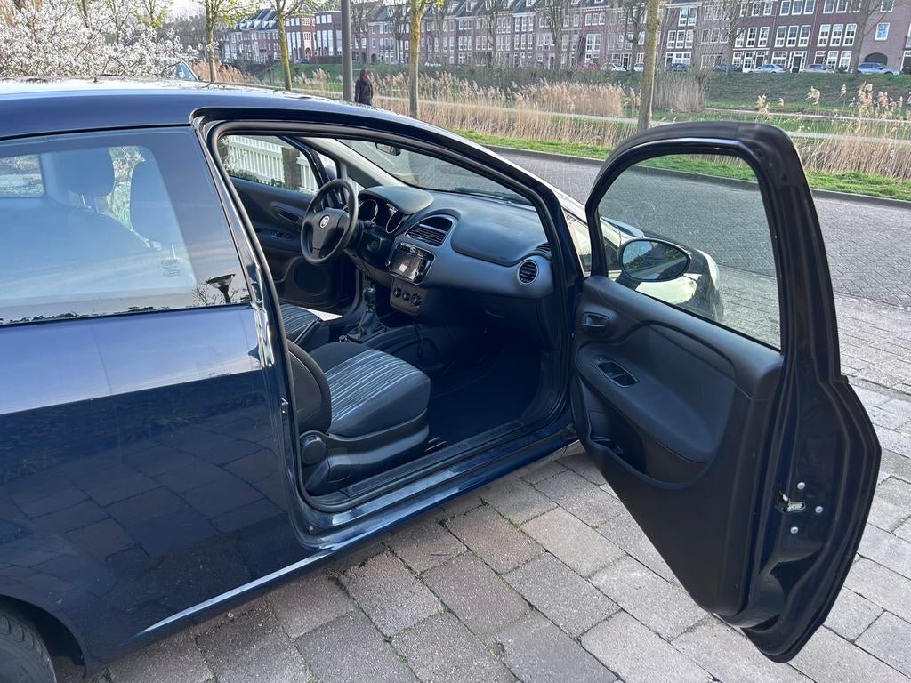 Fiat Punto 1.4 3DR 2010 Blauw, Auto's, Voorwielaandrijving, 40 €/maand, 4 cilinders, Handgeschakeld