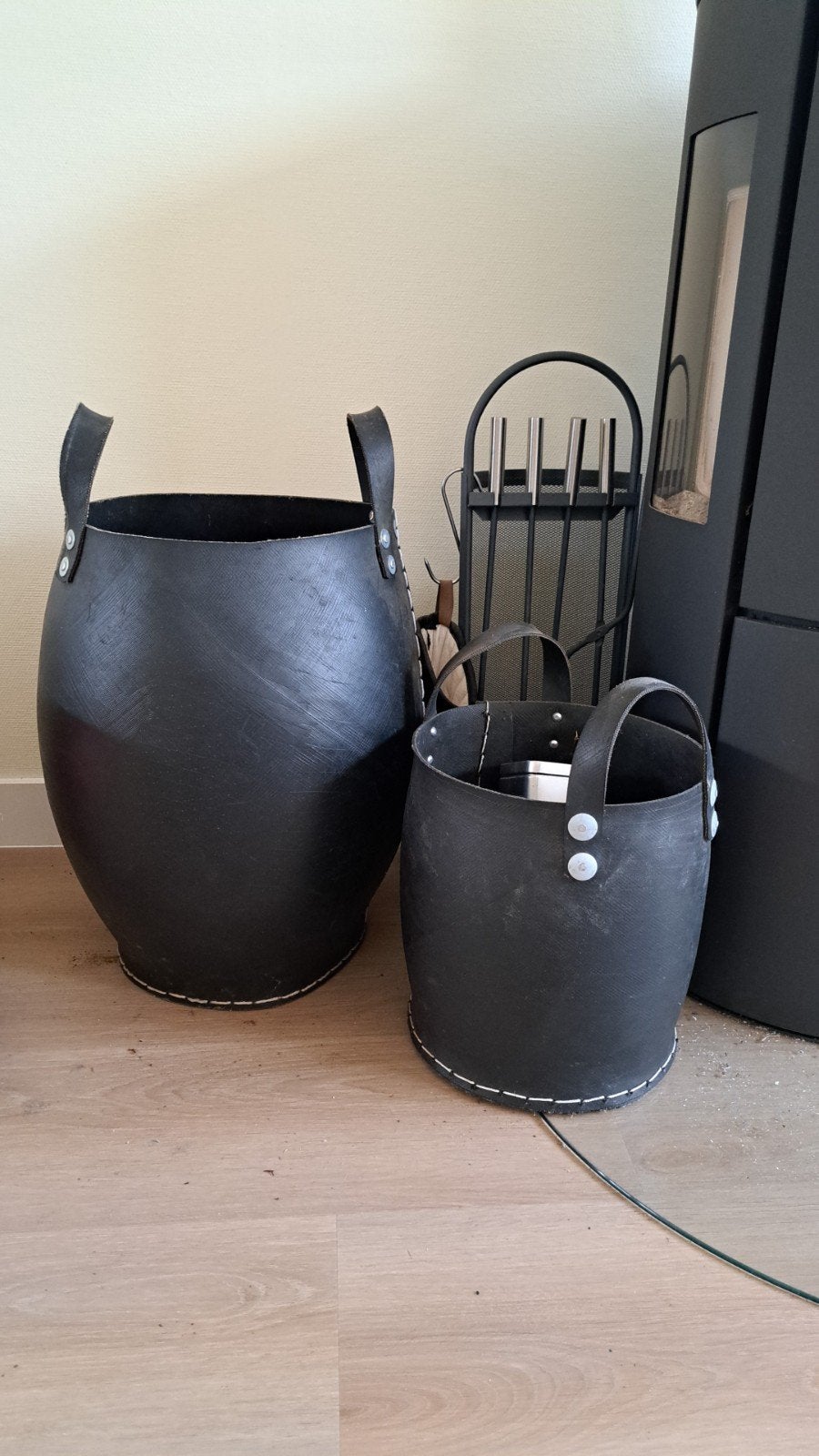 Set van 2 robuuste manden van gerecycled rubber, Ophalen, Zo goed als nieuw, Zwart, Overige materialen