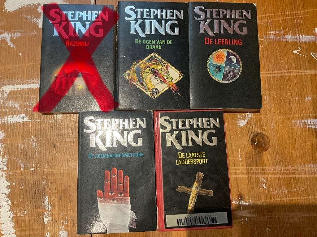 4 Zwarte pockets van Stephen King, Ophalen of Verzenden, Gelezen, Stephen King