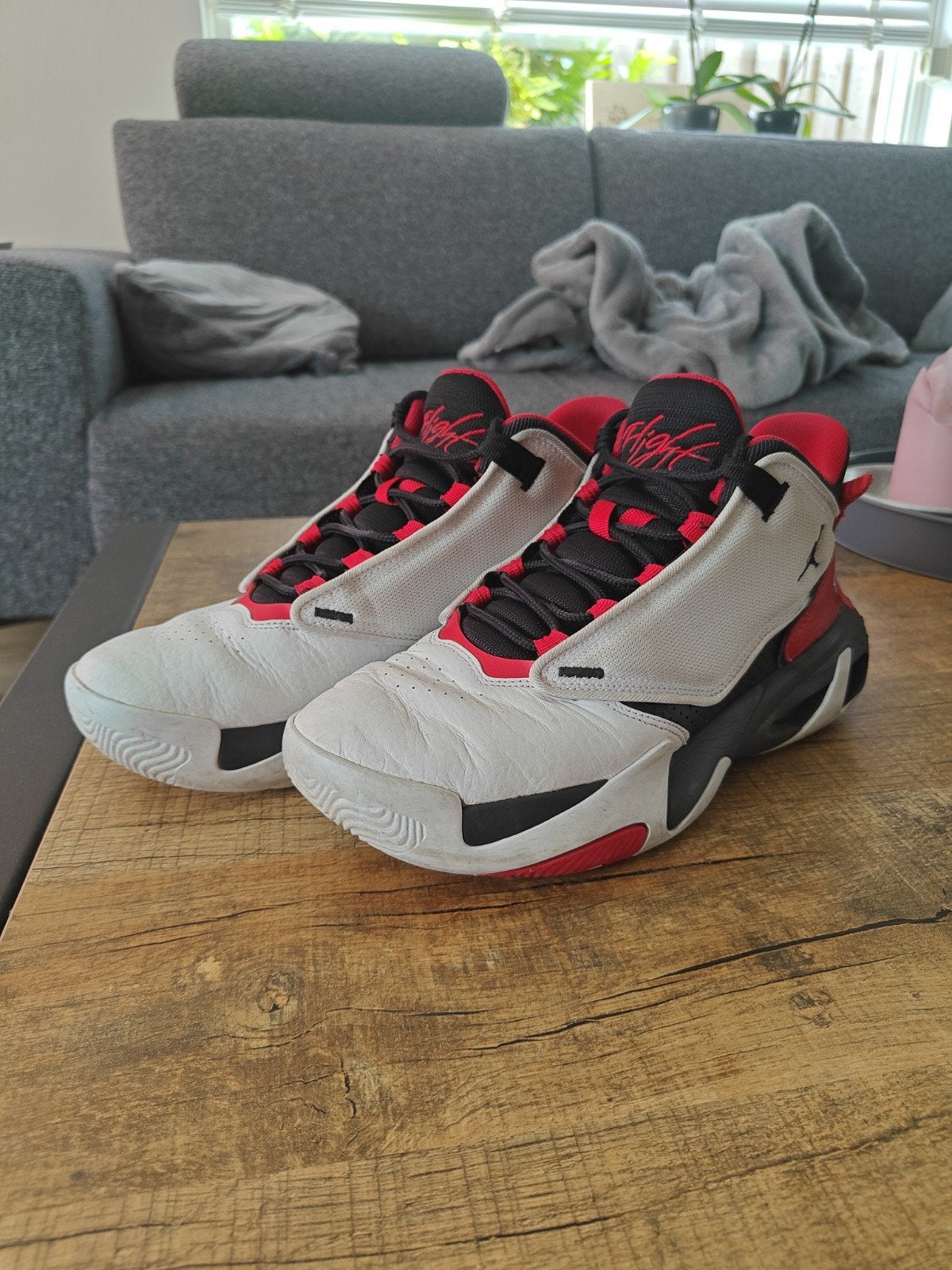 NIKE Air Jordan Max Aura 4, Kleding | Heren, Ophalen, Wit, Sneakers of Gympen, Gedragen