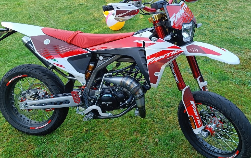 Fantic XM Competition (100km! op tellertje), Fietsen en Brommers, Brommers | Crossbrommers, Nieuw, Overige merken, Ophalen