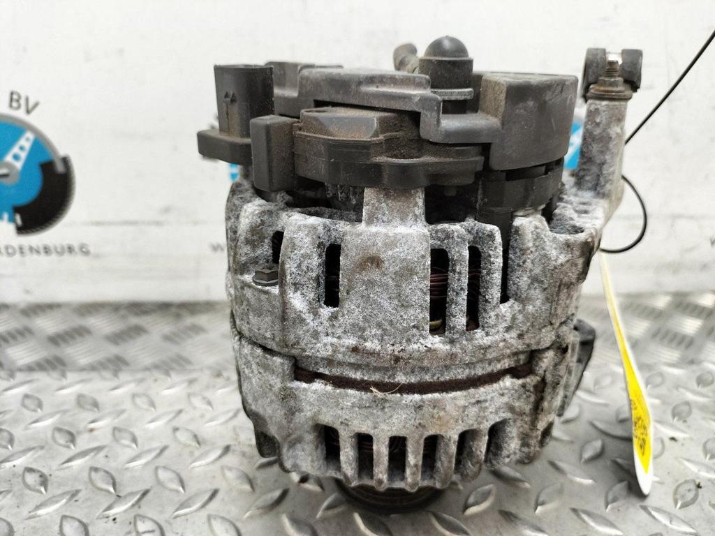 SKODA FABIA DYNAMO 2002, Ophalen of Verzenden, Gebruikt, Stiba lid
