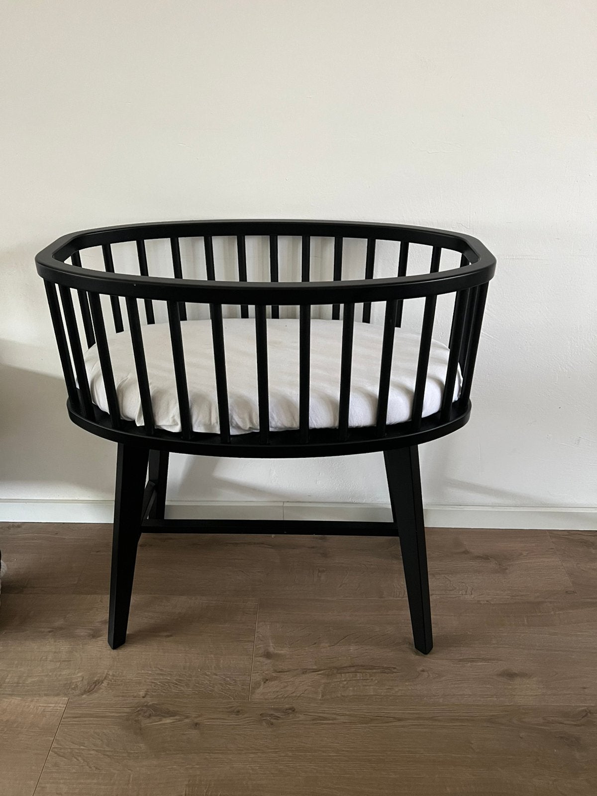 Kidsmill wieg ovaal, Kinderen en Baby's, Babywiegjes en Ledikanten, Ophalen, Zo goed als nieuw, Wieg
