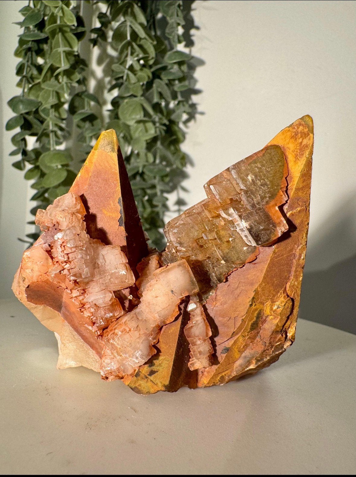 Dogtooth calciet met fluoriet Fuijan, Ophalen of Verzenden, Mineraal